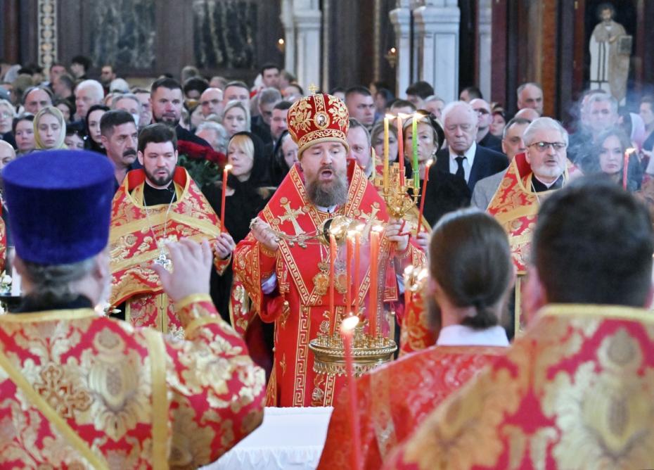Первый викарий патриарха Московского и всея Руси Кирилла митрополит Воскресенский Григорий