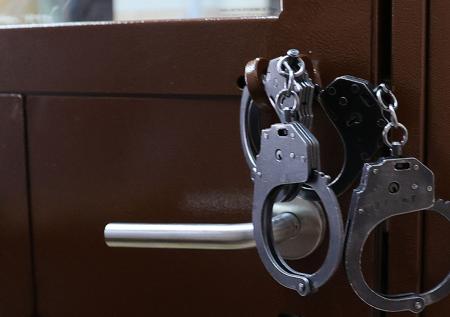 Заработавших 100 млн рублей «потребителей-экстремистов» задержали в России