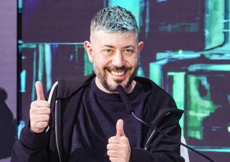 Дизайнер Лебедев стал отцом в 11-й раз: кто родился, пять жен