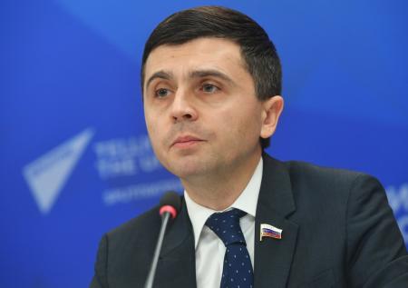 Бывший депутат Госдумы от Крыма объявлен в розыск