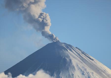 Самый большой вулкан Евразии вырос в размерах