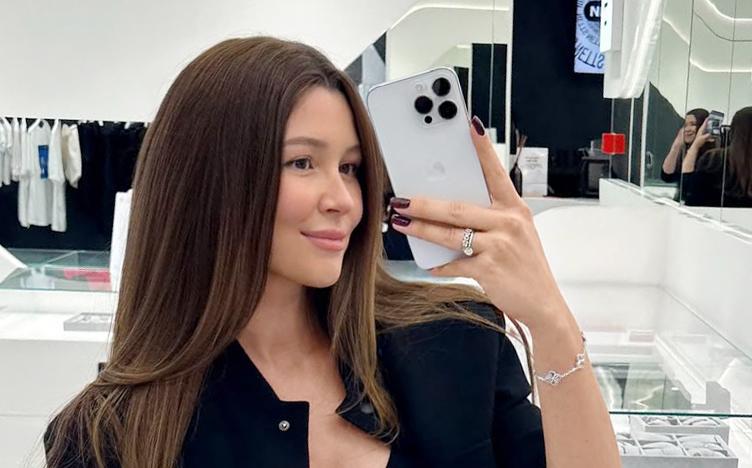 Анна Заворотнюк