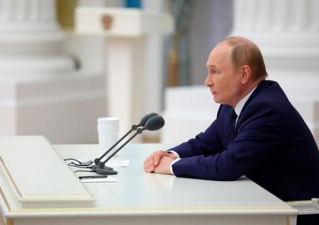 Путин совершит еще одну поездку накануне саммита на Аляске