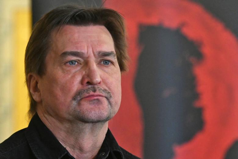 Юрий Бутусов