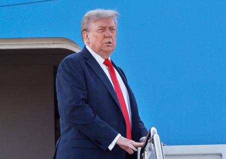 Трамп прибыл на Аляску в преддверии встречи с Путиным