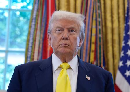 Трамп вылетел на Аляску для встречи с Путиным