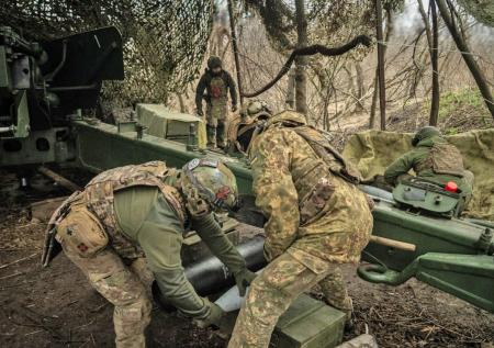 Коц рассудил, кто может размещать свои военные силы на Украине