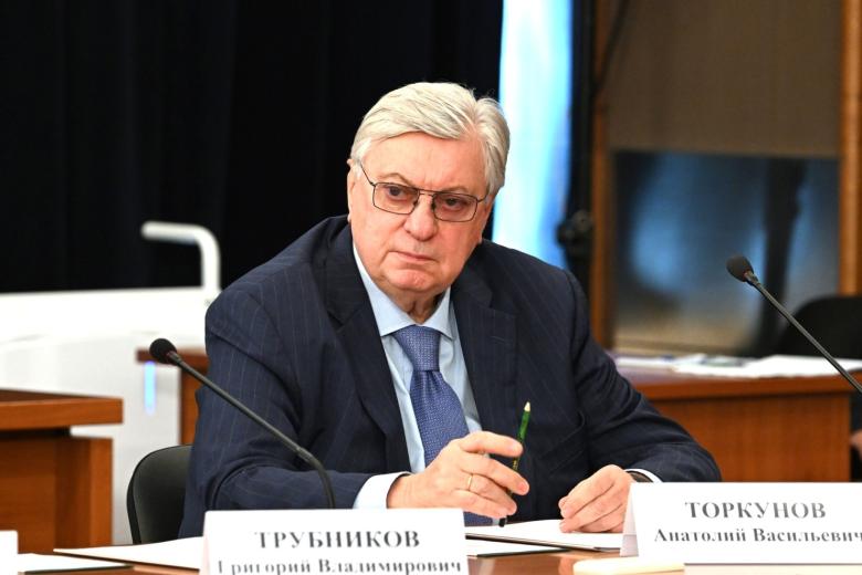 Анатолий Торкунов