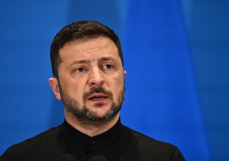 Зеленский анонсировал решение по Донецкому направлению