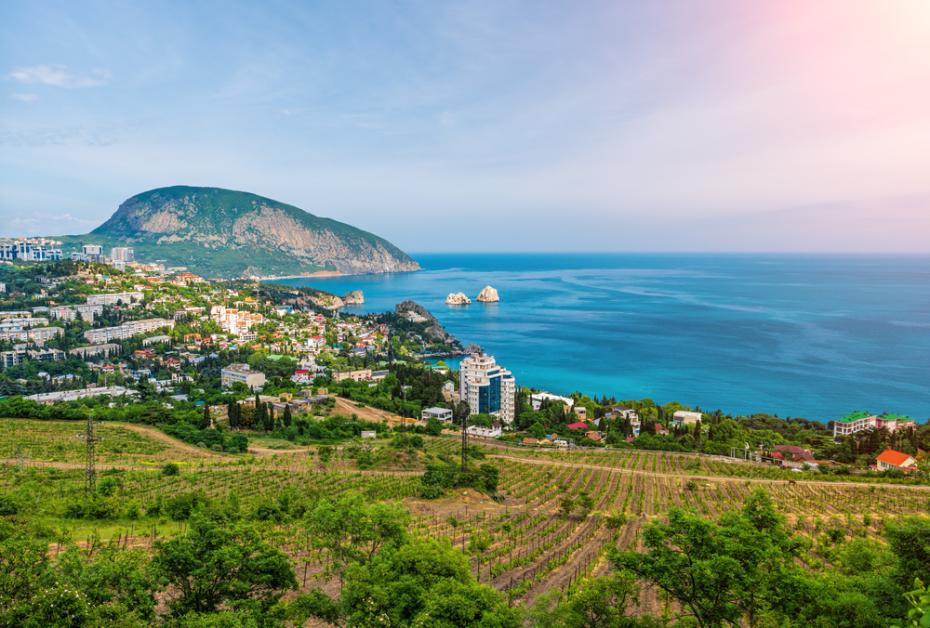 Вид на Гурзуф в Крыму