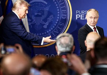 Переговоры Путина и Трампа: главные лица, чем запомнилась встреча