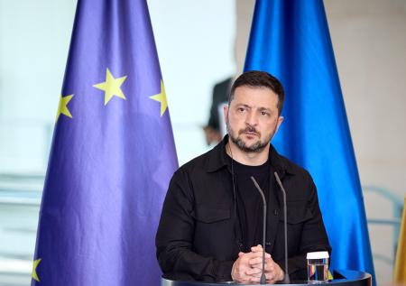 Политолог ответил, почему Зеленский может оказаться в тюрьме Гуантанамо