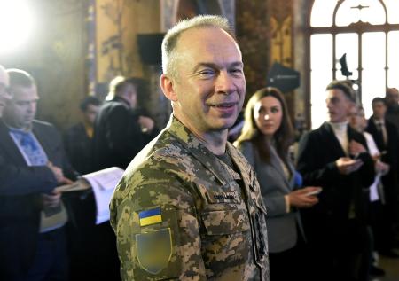 «Пакостничают»: военэксперт о целях поездки Сырского в Сумскую область