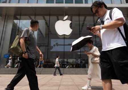 Apple собирается нарушить традицию и устроить революцию на рынке