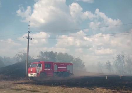 Более 10 человек пострадали при пожаре в ЛНР