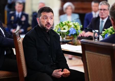 Названы страны, куда может сбежать Зеленский по окончании СВО