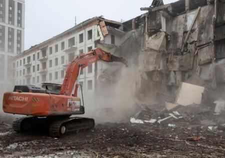 Воробьев рассказал, сколько аварийных домов снесли в Подмосковье
