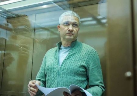 Суд отложил на октябрь вопрос о банкротстве бывшего замглавы Минобороны
