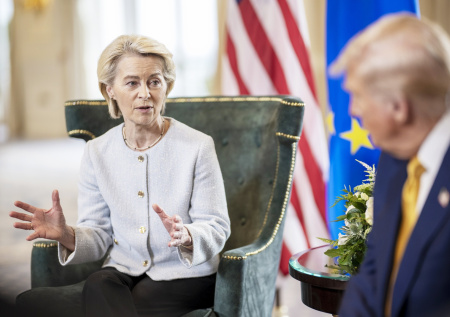 «Фюрер Урсула». Почему Трамп унизил дочь фаната нацистов фон дер Ляйен