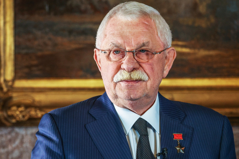 Александр Руцкой