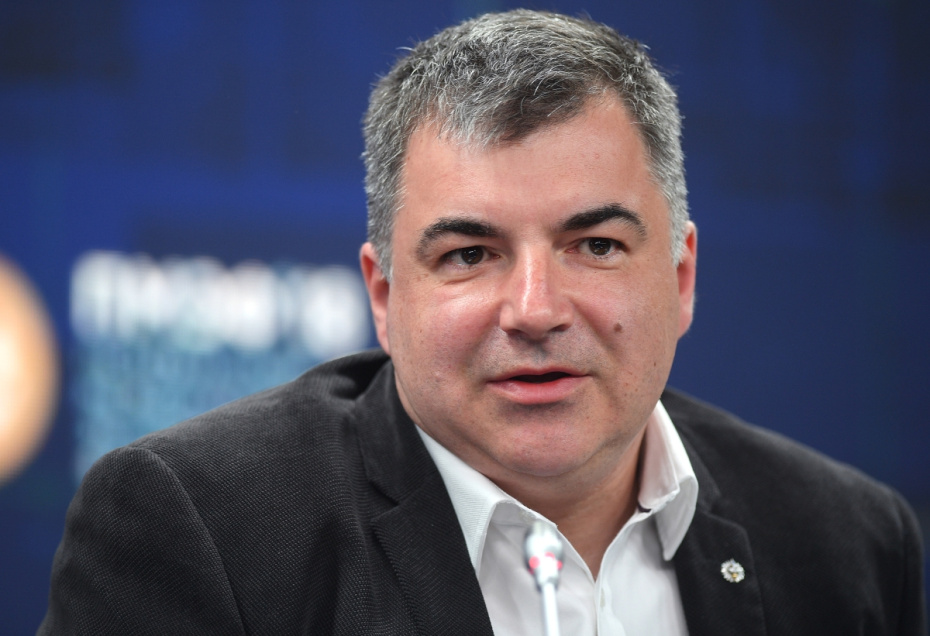 Лауреат Нобелевской премии по физике, член Лондонского королевского общества, профессор физики Манчестерского университета Константин Новоселов