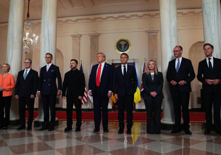 «Коалиция недоумков»: на Западе высмеяли встречу лидеров ЕС с Трампом