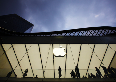 Apple поймала китайского «шпиона» и пошла судиться