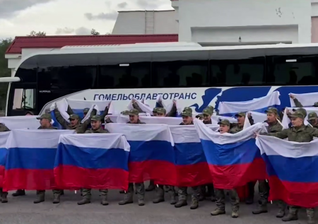 «Не верю до сих пор»: боец вернулся домой спустя три года украинского плена