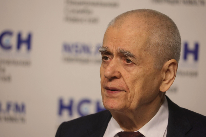 Геннадий Онищенко