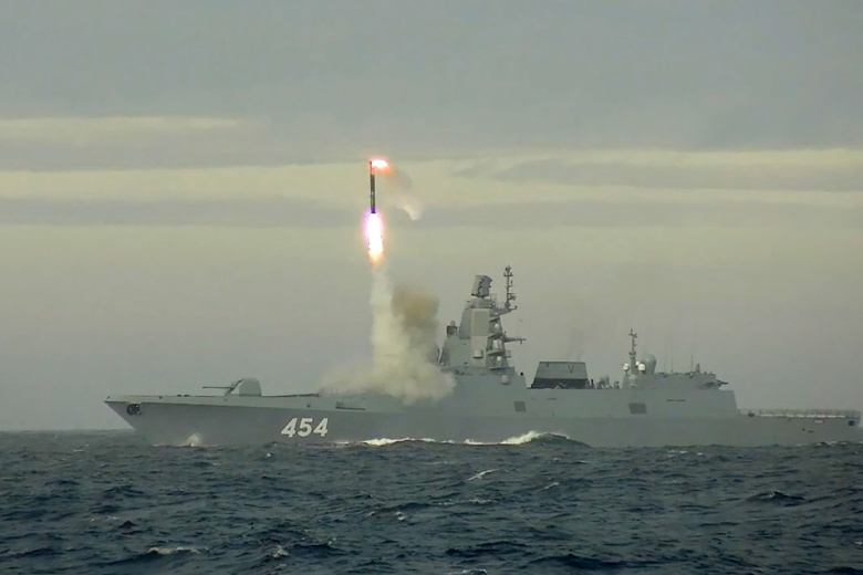 Стрельба гиперзвуковой крылатой ракетой «Циркон»
