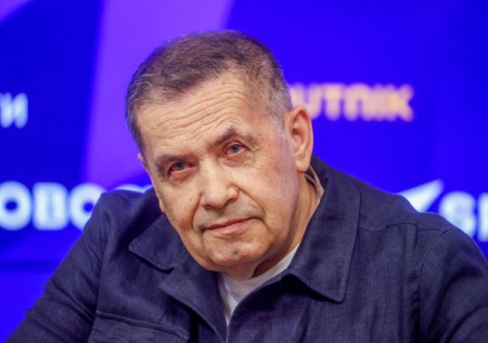 «Отец всегда суров»: тайный сын Расторгуева о карьере певца