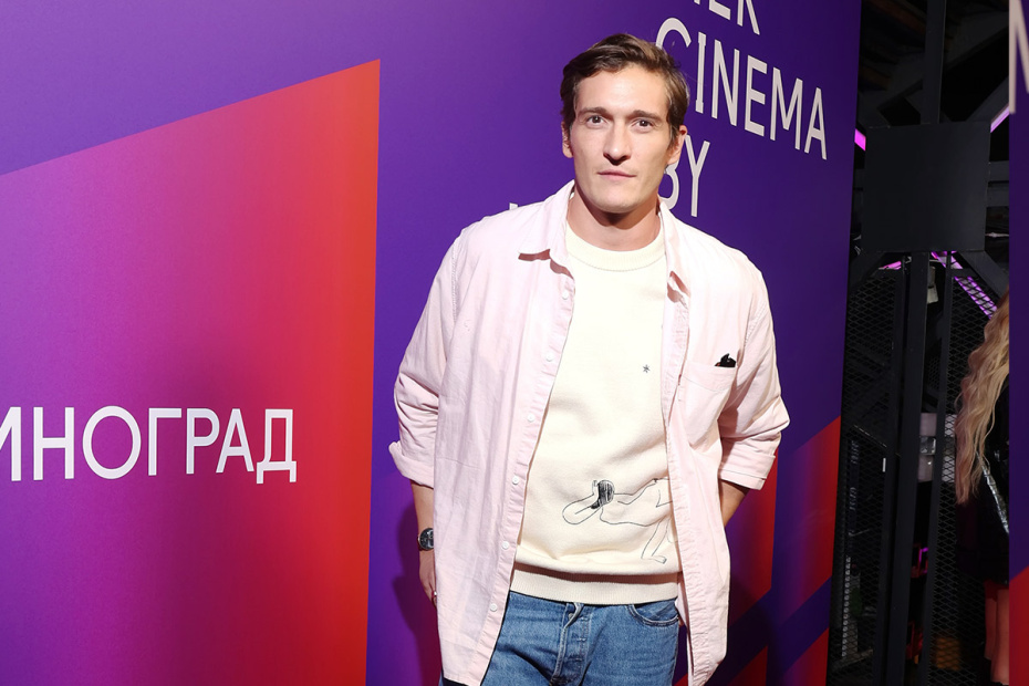 Актер Матвей Лыков на премьере сериала «Виноград» в кинотеатре Summer Сinema by Kion