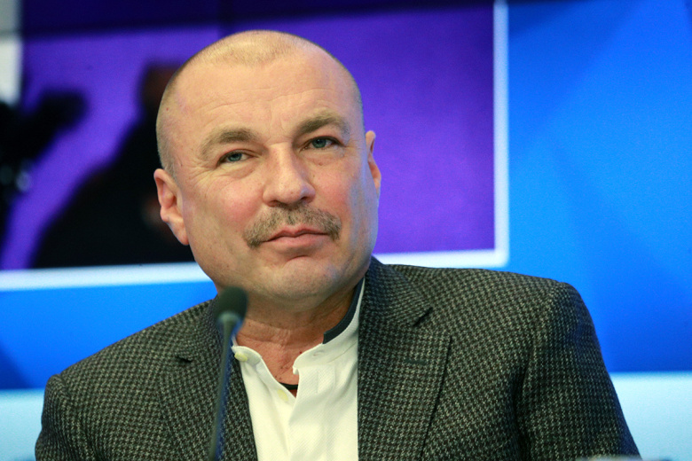 Александр Жулин