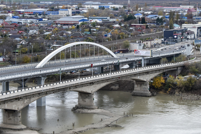 Яблоновский мост в Краснодаре