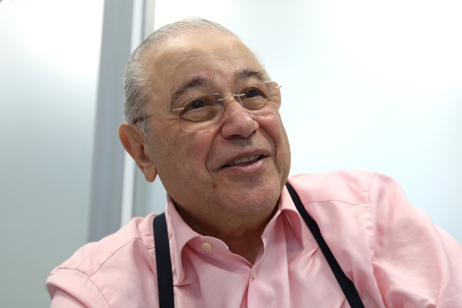 Евгений Петросян