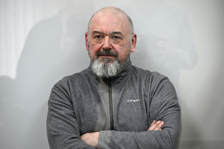 Александр Оглоблин во время рассмотрения дела о получении взятки