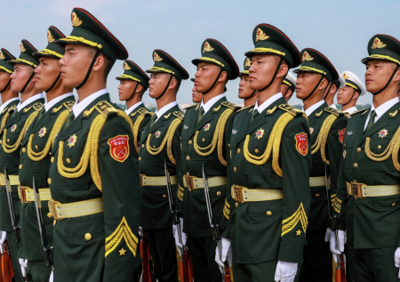 На Западе увидели важный нюанс в организации саммита ШОС и парада в Пекине