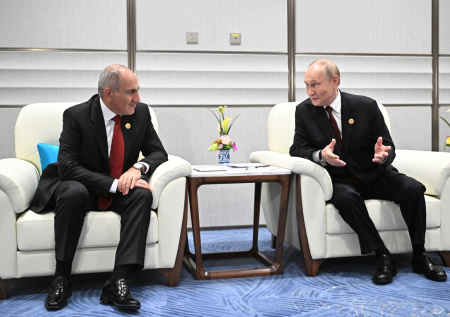 Стало известно, как прошла встреча Путина и Пашиняна