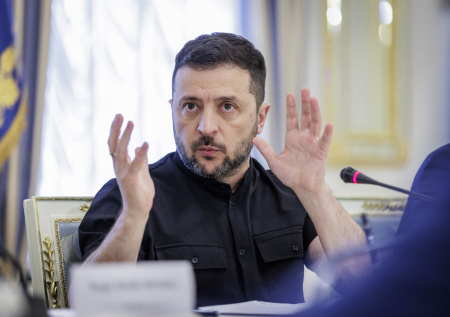 «Элементы террора»: политолог об анонсированных Зеленским ударах вглубь РФ