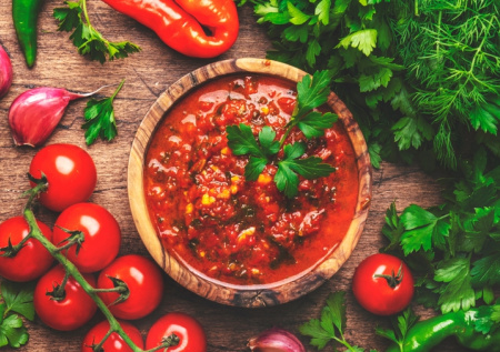 Острая овощная закуска — аджика по-домашнему! Хит на зиму