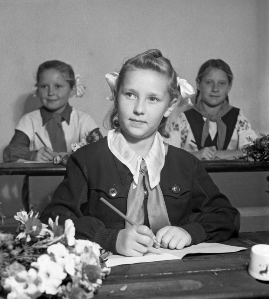 Украинская ССР. Город Новая Каховка. 1-ое сентября, 1952 г