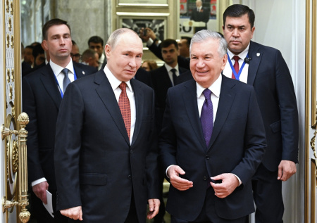 Путин поздравил Мирзиеева с Днем независимости Узбекистана