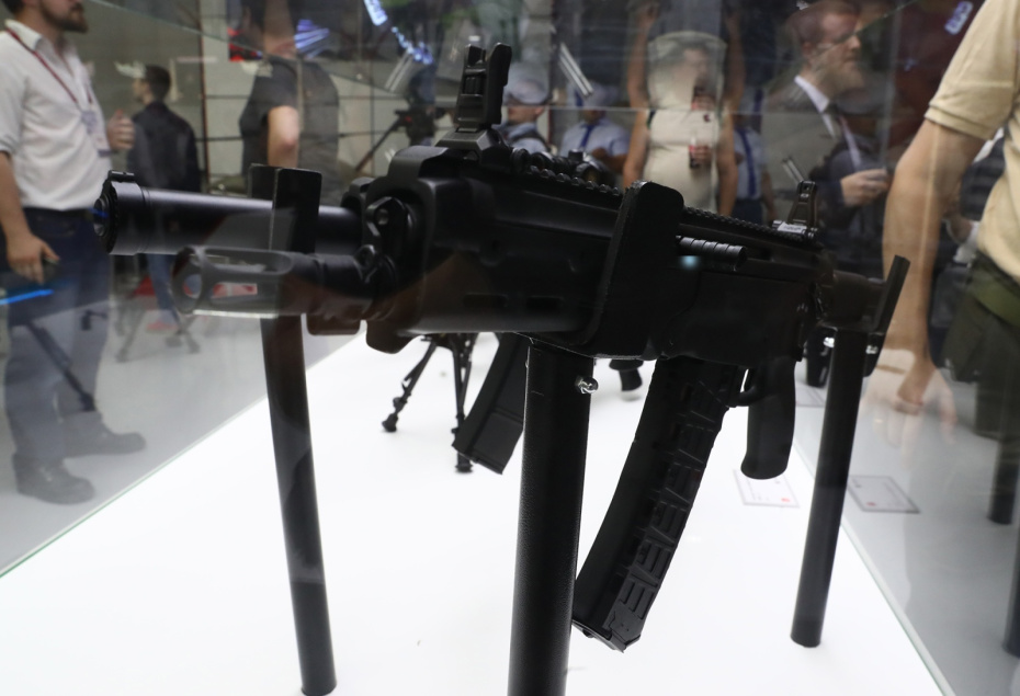 Автомат малогабаритный АМ-17, разработанный концерном «Калашников»