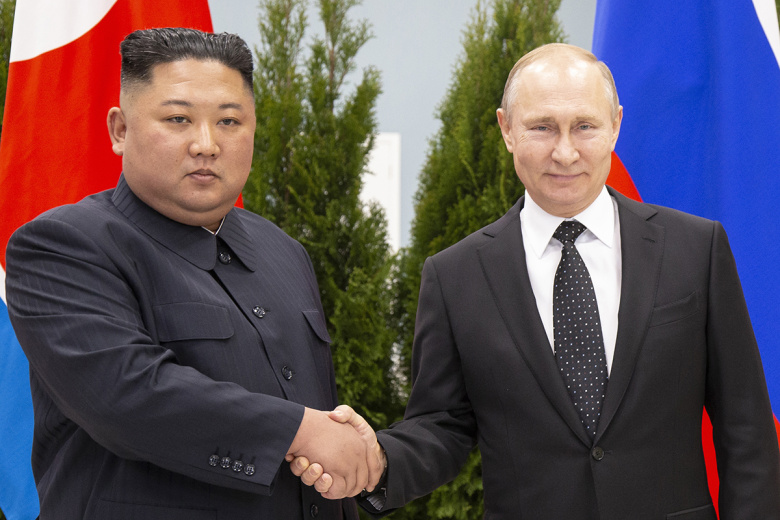 Президент РФ Владимир Путин и лидер КНДР Ким Чен Ын