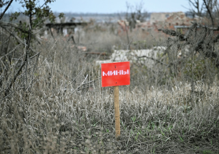 Два россиянина подорвались на мине и погибли на месте