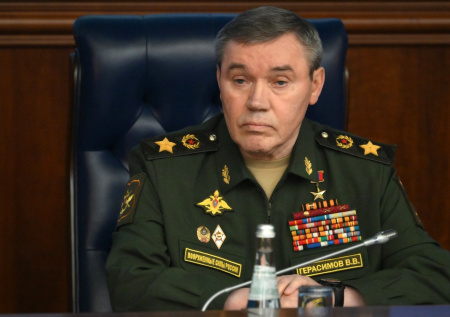 Кнутов объяснил нашумевшую карту Украины с брифинга Герасимова