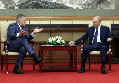 На Западе обратили внимание на важную деталь в общении Путина и Фицо