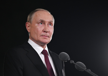 Самолет Путина приземлился на Дальнем Востоке