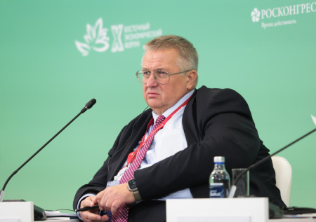 Оверчук рассказал о контактах России и Азербайджана на саммите ШОС