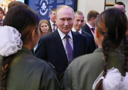Появилась реакция Путина на фразы «чилловая катка» и «полный кринж»